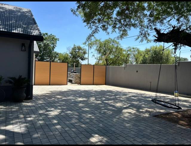 5 BEDROOM HOUSE FOR SALE IN ELDORAIGNE